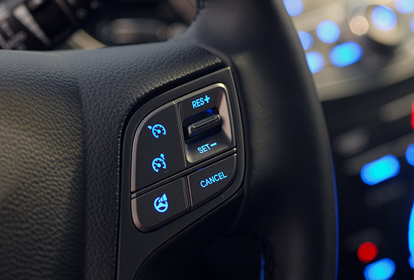 Cruise Control Dos and Don'ts for Safe Driving | Knight Automotive